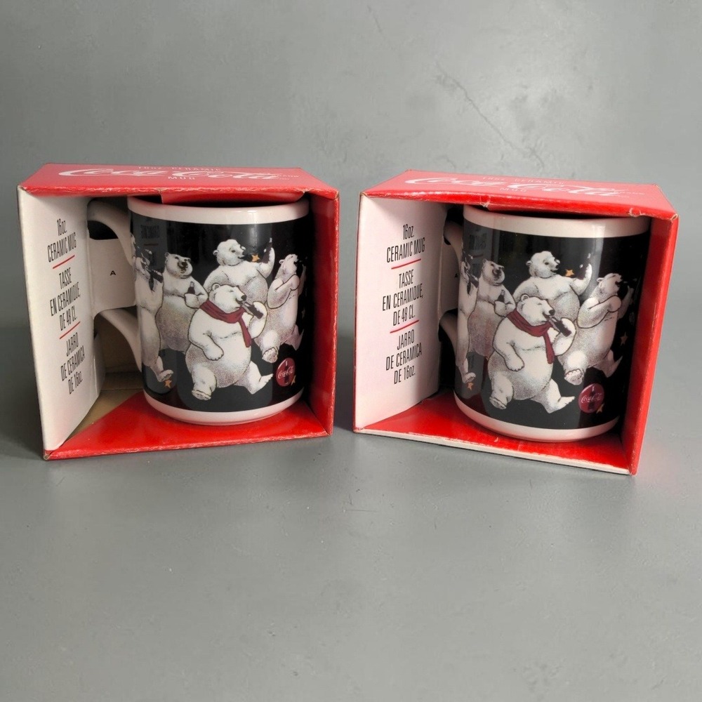 VTG 1996 Gibson Coca-Cola Happy Bear Group Ceramic Mug 16oz Set of‎ 2 New In Box